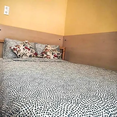 Hostel4u